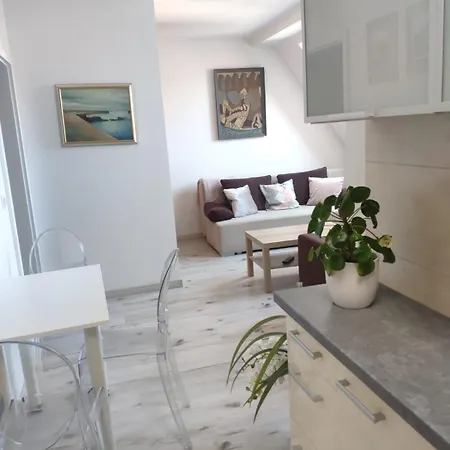 Apartament Marina