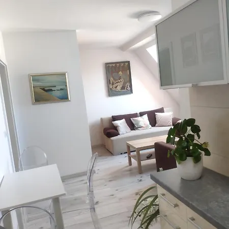 Apartament Marina