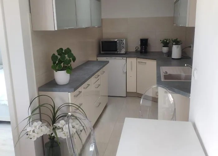 Marina Apartament *